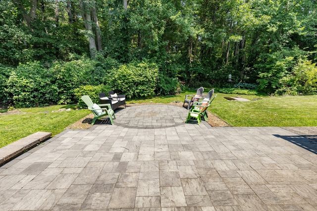 27 Hayes Ave, Beverly, MA 01915