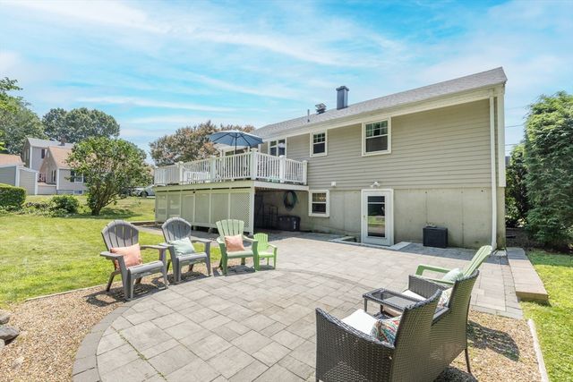 27 Hayes Ave, Beverly, MA 01915