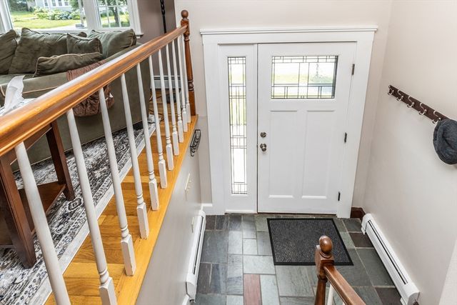 27 Hayes Ave, Beverly, MA 01915