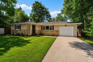 1037 N Twyckenham Drive, South Bend, IN 46617