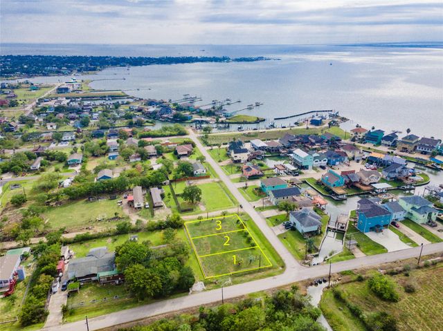Lot 1 Avenue L, Bacliff, TX 77518