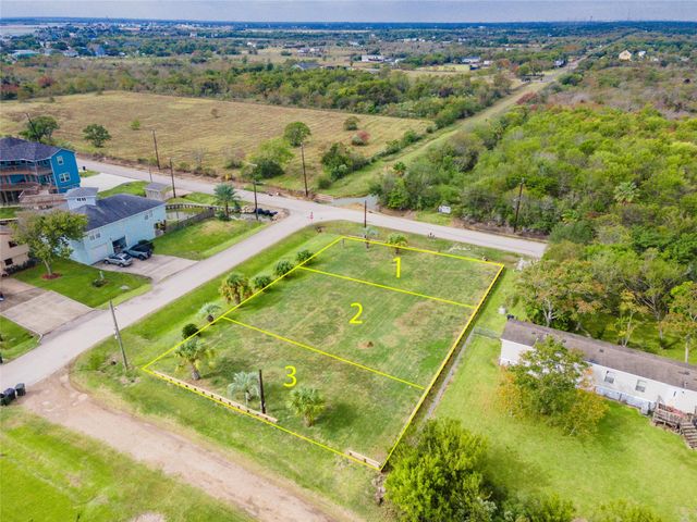 Lot 1 Avenue L, Bacliff, TX 77518