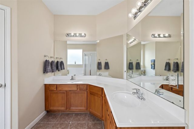 5810 Little Grove Drive, Pearland, TX 77581