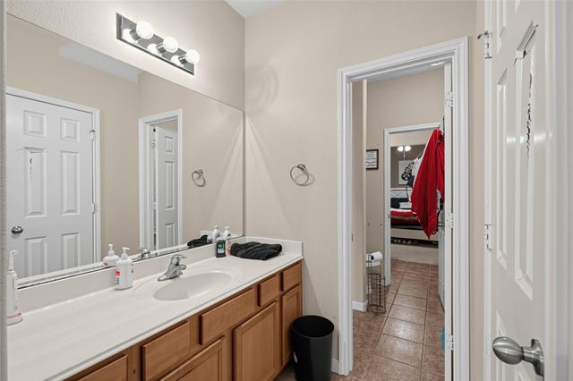 5810 Little Grove Drive, Pearland, TX 77581
