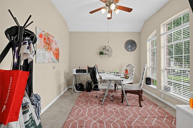 5810 Little Grove Drive, Pearland, TX 77581
