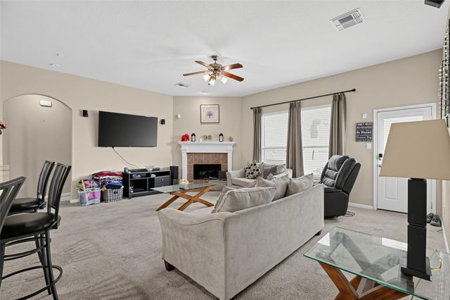 5810 Little Grove Drive, Pearland, TX 77581
