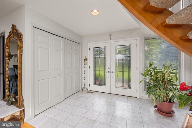 215 E DARK HOLLOW RD, Pipersville, PA 18947