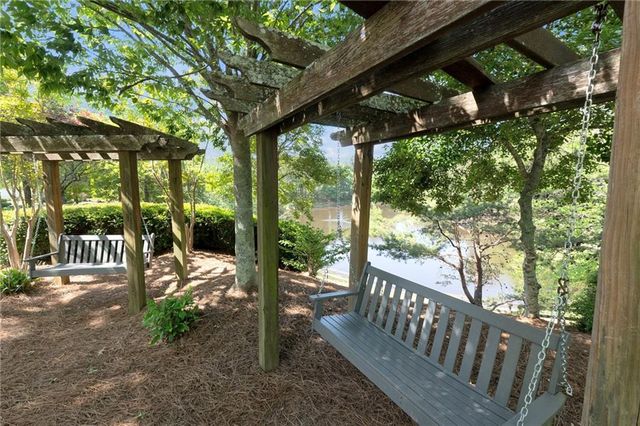 9913 Stretford Road, Douglasville, GA 30135