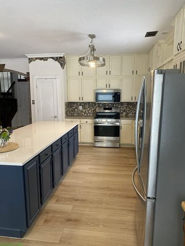 725 Crested Butte Trail, Flower Mound, TX 75028