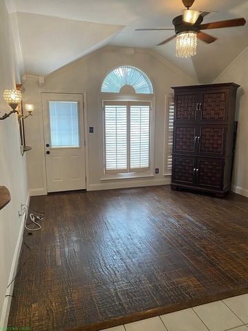 725 Crested Butte Trail, Flower Mound, TX 75028