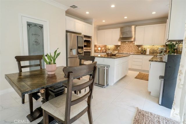 7177 Riverboat Drive, Eastvale, CA 91752