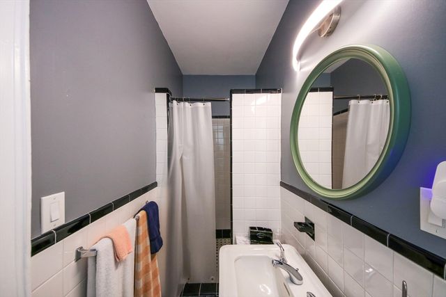 21 Beacon St 3K, Boston, MA 02108