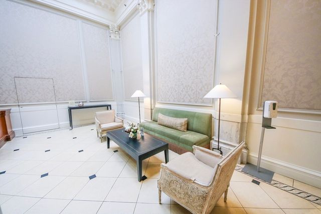 21 Beacon St 3K, Boston, MA 02108