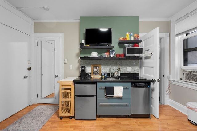 21 Beacon St 3K, Boston, MA 02108