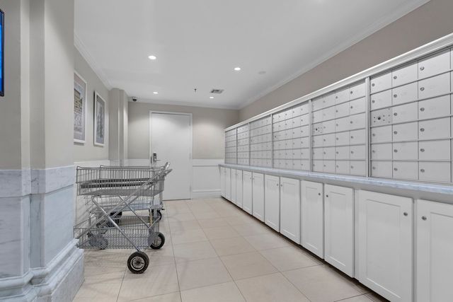 21 Beacon St 3K, Boston, MA 02108