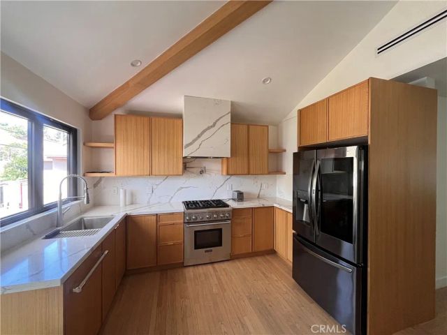 2051 McPherson, Los Angeles, CA 90032