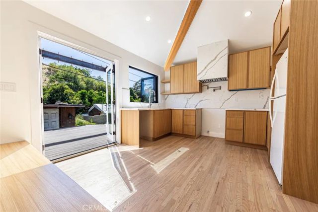 2051 McPherson, Los Angeles, CA 90032