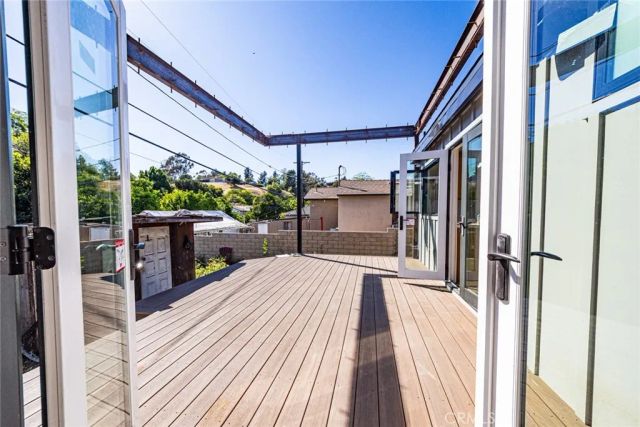 2051 McPherson, Los Angeles, CA 90032
