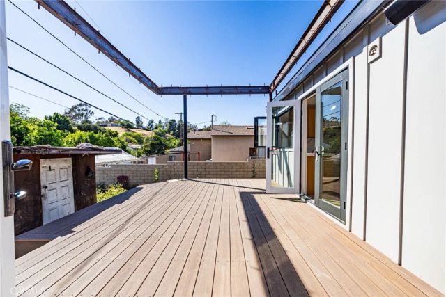 2051 McPherson, Los Angeles, CA 90032