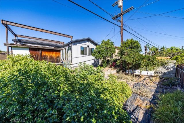2051 McPherson, Los Angeles, CA 90032