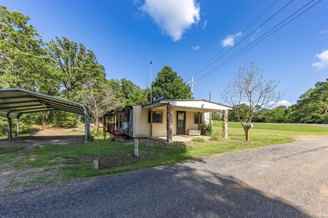 102 Sandy Main Road, Scroggins, TX 75480