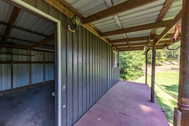 102 Sandy Main Road, Scroggins, TX 75480
