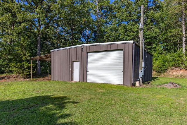 102 Sandy Main Road, Scroggins, TX 75480