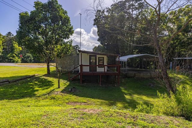 102 Sandy Main Road, Scroggins, TX 75480