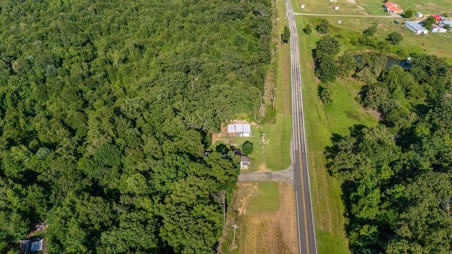 102 Sandy Main Road, Scroggins, TX 75480