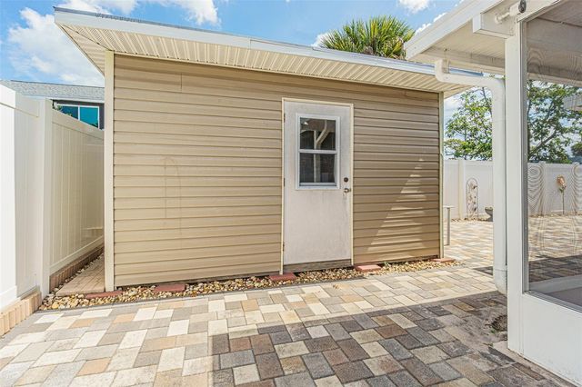 7601 LIMEBURY COURT, Tampa, FL 33625