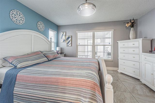 7601 LIMEBURY COURT, Tampa, FL 33625