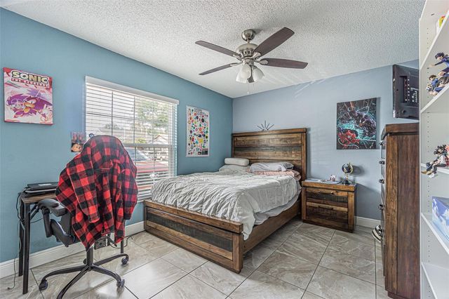 7601 LIMEBURY COURT, Tampa, FL 33625