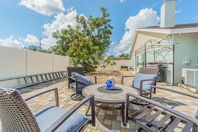 7601 LIMEBURY COURT, Tampa, FL 33625
