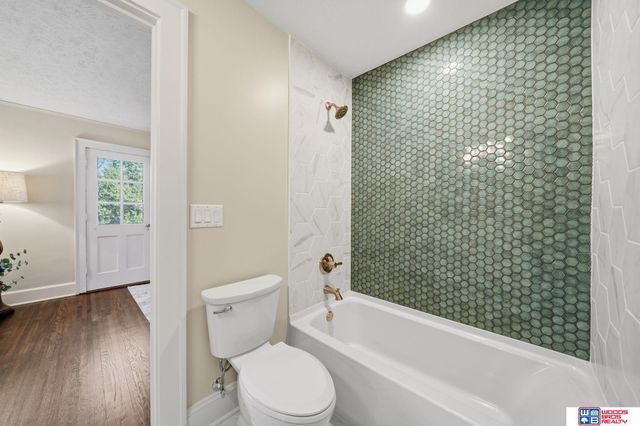 2626 Park Avenue, Lincoln, NE 68502