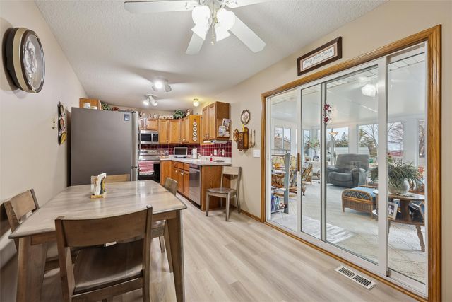 604 SE Tower Court, Ankeny, IA 50021