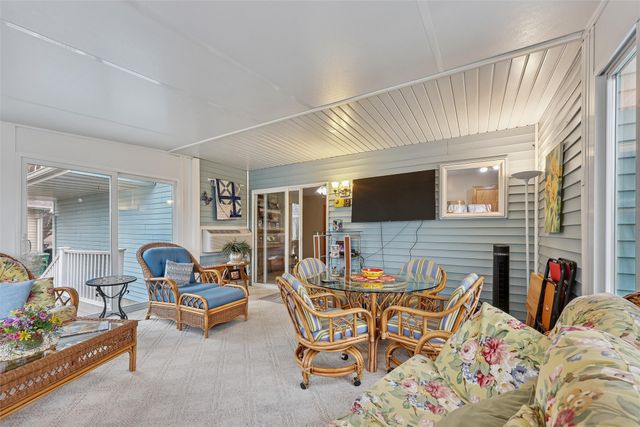 604 SE Tower Court, Ankeny, IA 50021