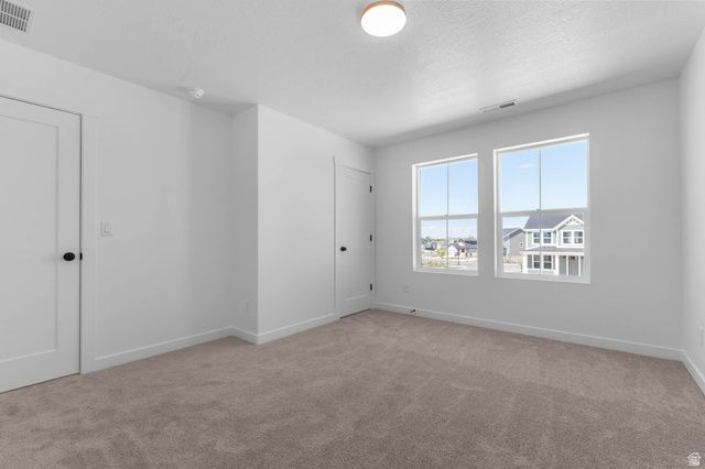 3831 W 2350 N, Clinton, UT 84015