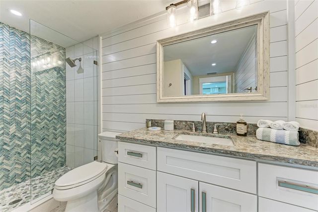 504 BAYVIEW DRIVE, Holmes Beach, FL 34217