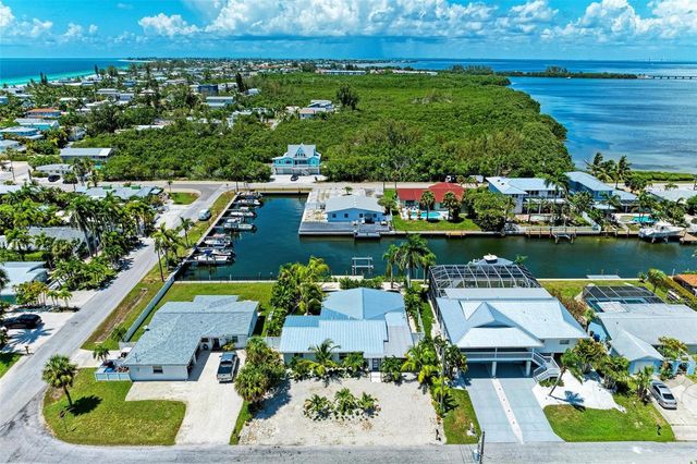 504 BAYVIEW DRIVE, Holmes Beach, FL 34217