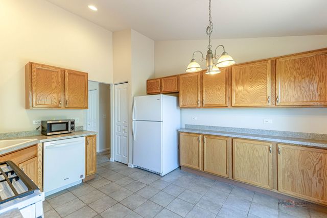 24852 W Gates Lane 24852, Plainfield, IL 60585