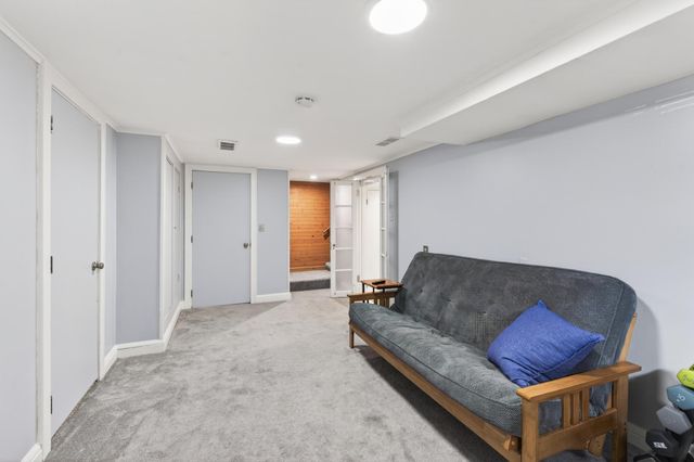 4637 17th Avenue S, Minneapolis, MN 55407