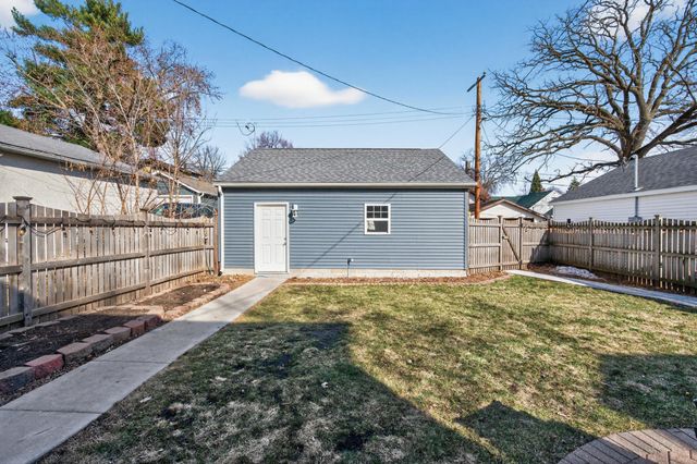 4637 17th Avenue S, Minneapolis, MN 55407