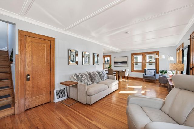 4637 17th Avenue S, Minneapolis, MN 55407