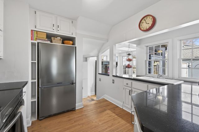 4637 17th Avenue S, Minneapolis, MN 55407