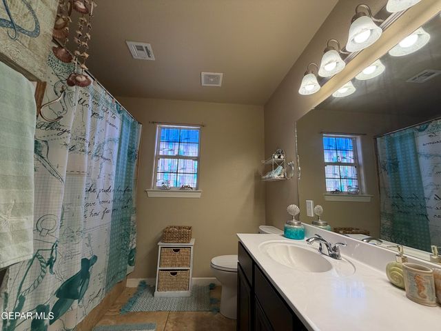 6004 VALLE ESPANOLA Lane, El Paso, TX 79932