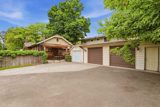 2423 S Grand Blvd, Spokane, WA 99203