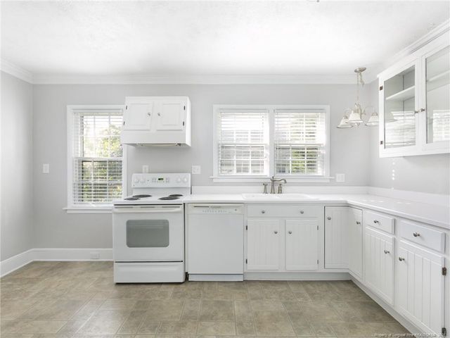 1524 Brookside Avenue, Fayetteville, NC 28305