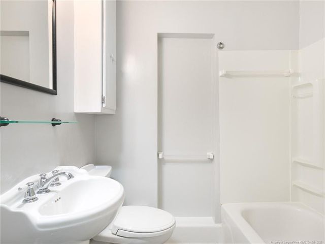 1524 Brookside Avenue, Fayetteville, NC 28305