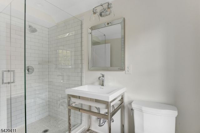 89 Maplewood Ave 1, Maplewood Twp., NJ 07040