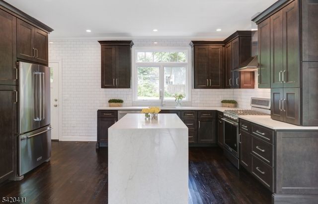 89 Maplewood Ave 1, Maplewood Twp., NJ 07040